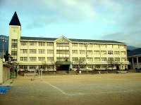 六甲小学校 校舎