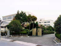 歌敷山中学校 校舎