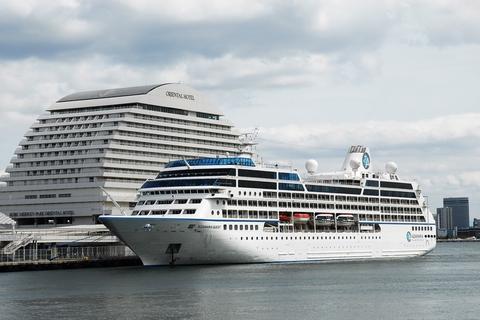 アザマラ・クエスト (Azamara Quest)