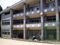 六甲山小学校 校舎