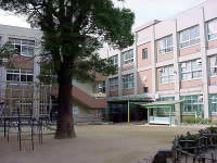 名谷小学校 校舎