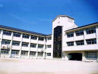 兵庫中学校 校舎