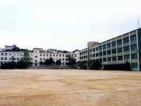 西代中学校 校舎