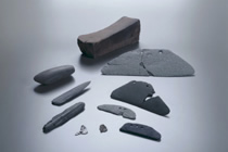 まつりに使われた石の道具