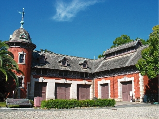 旧小寺家厩舎の写真