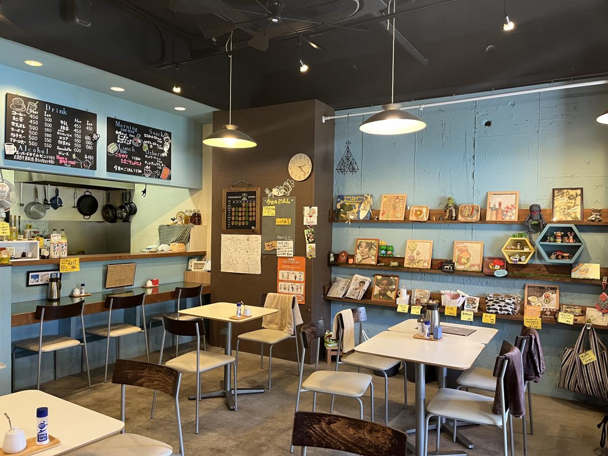 日々カフェ店内