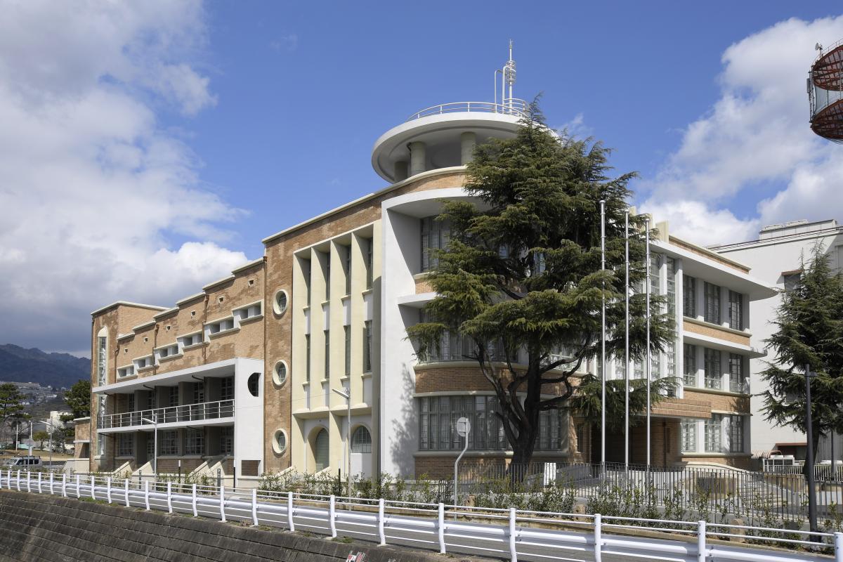 御影公会堂の写真