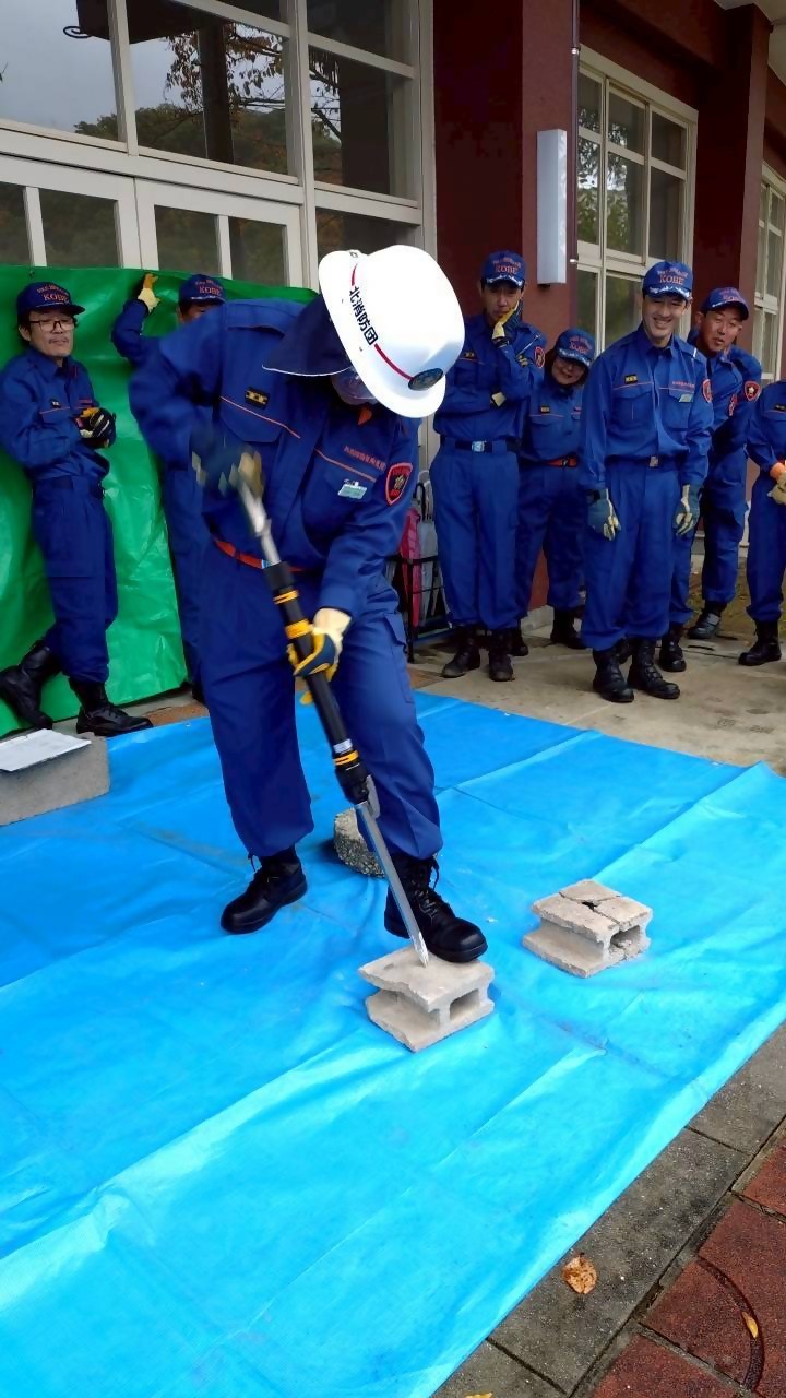 ストライカー操作