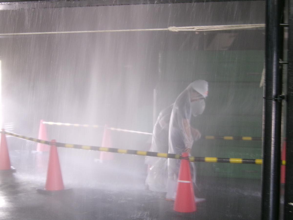 暴風雨体験2
