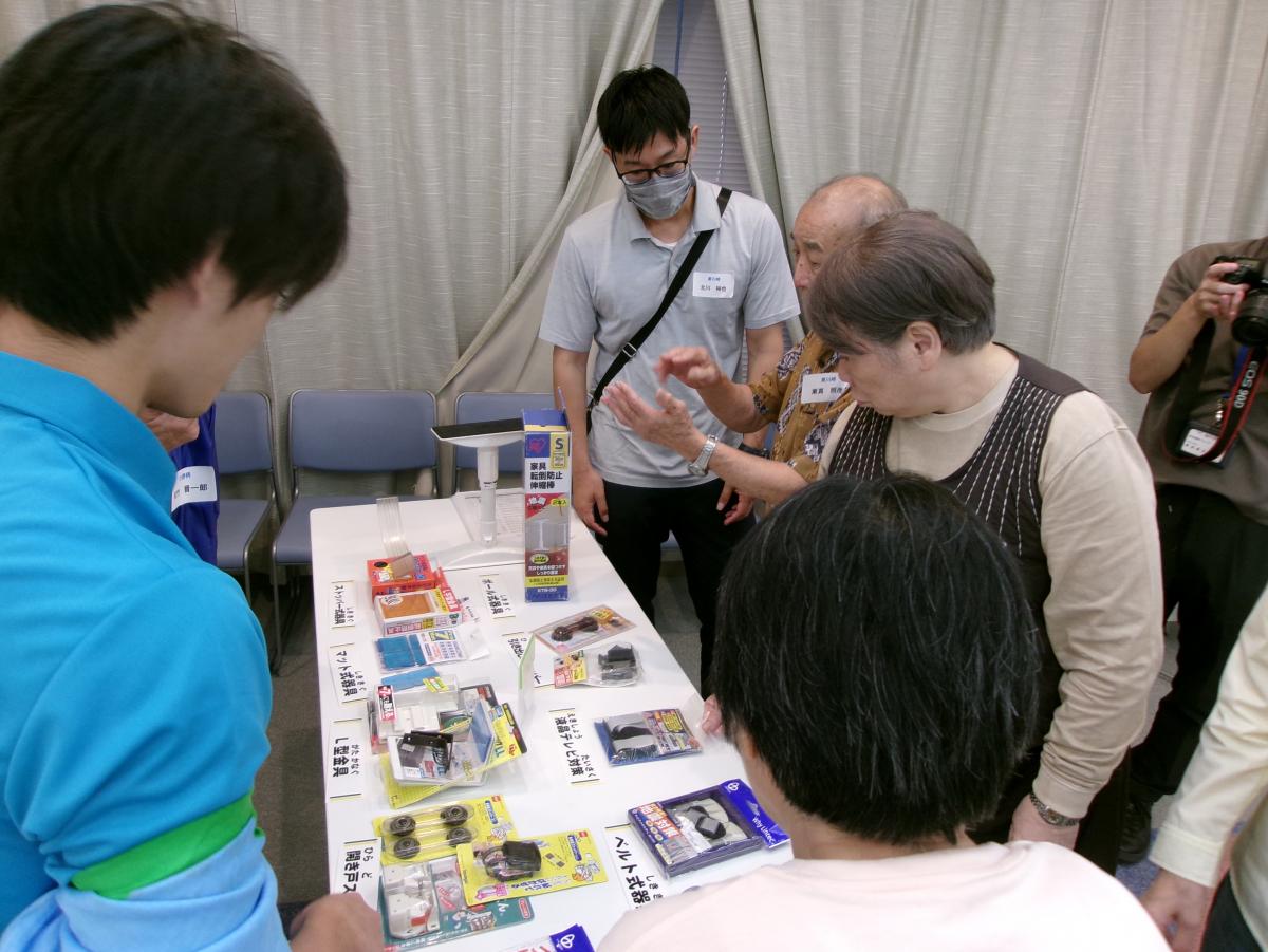 11防災グッズ展示