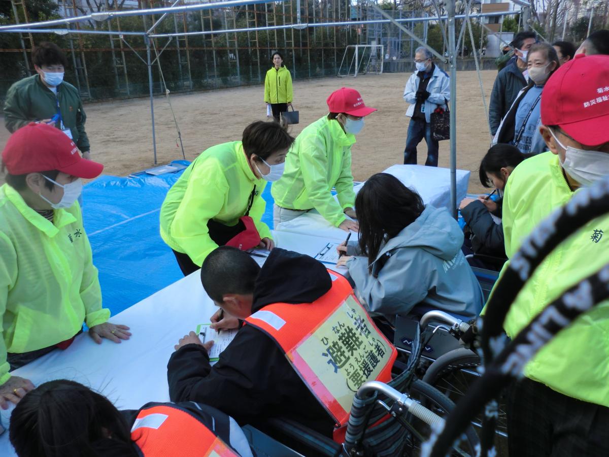 兵庫区総合防災訓練避難所開設訓練