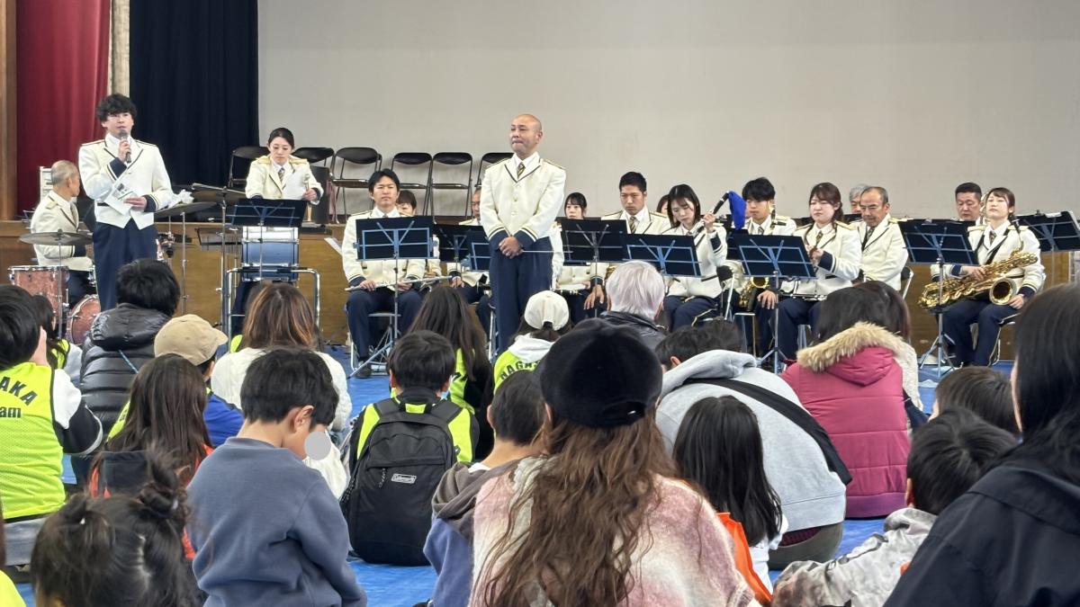 消防音楽隊の演奏