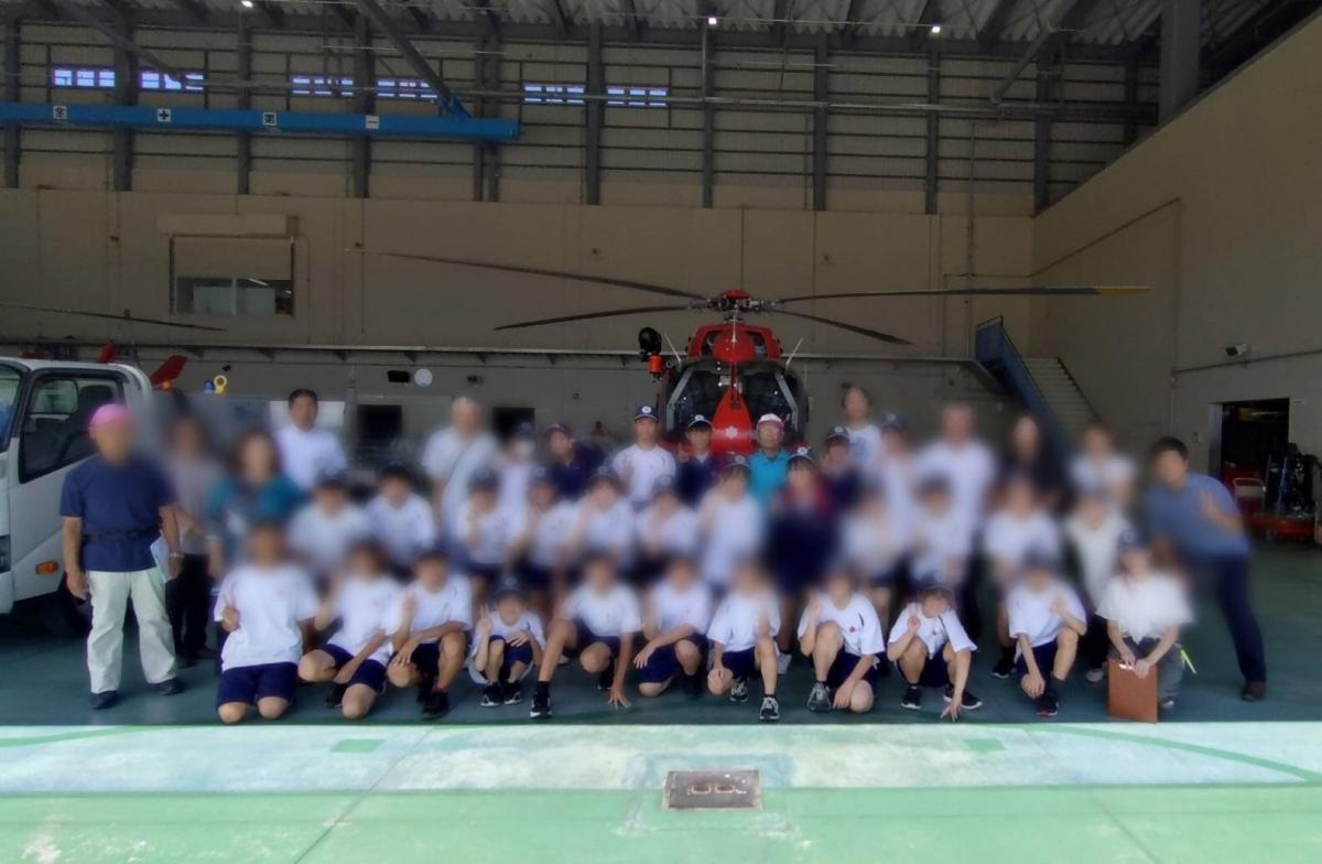 航空機動隊での集合写真