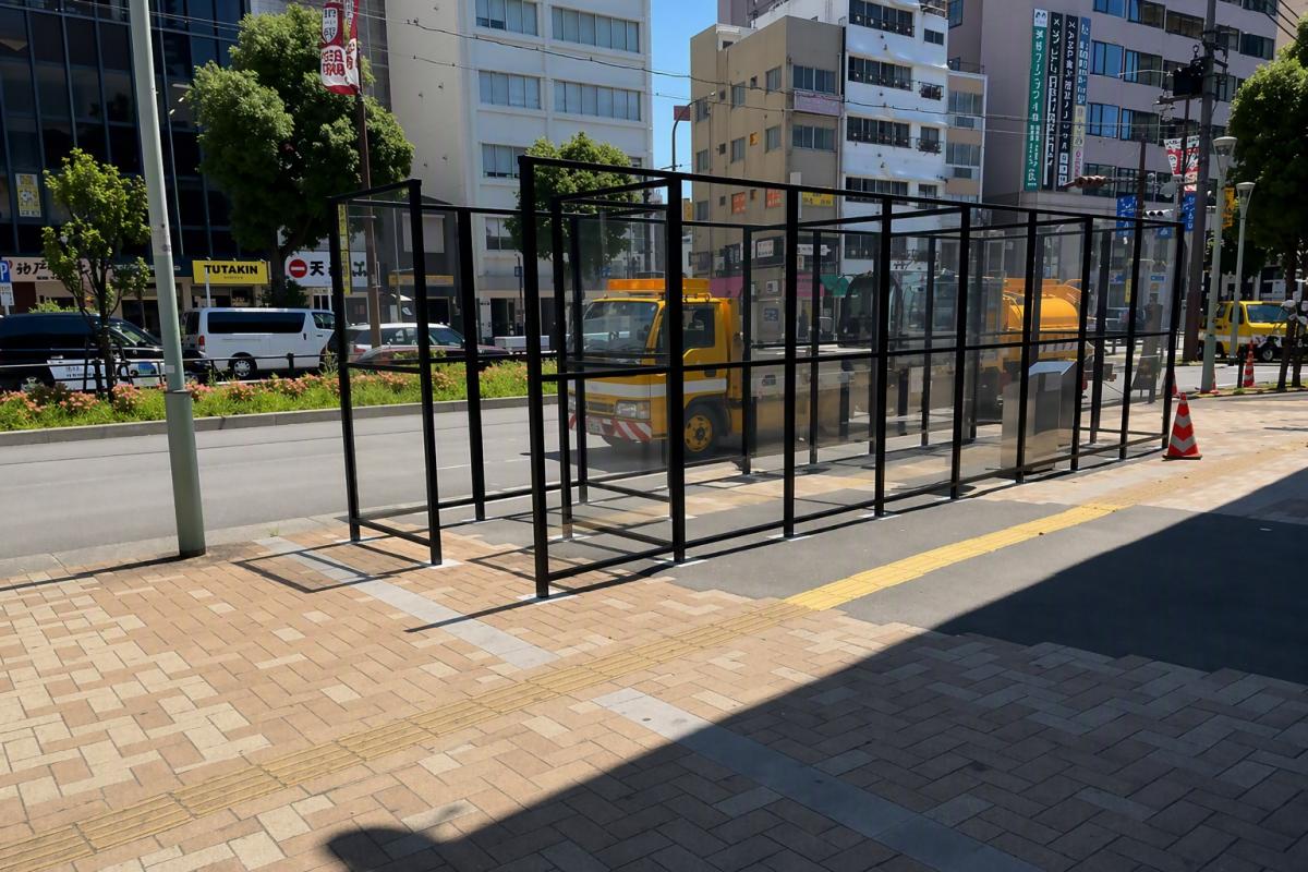 元町駅前屋外喫煙所の写真