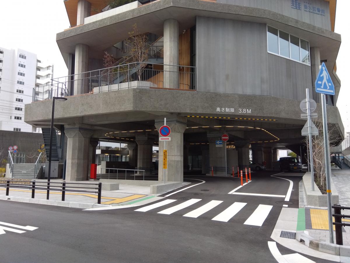 東ロータリー入口