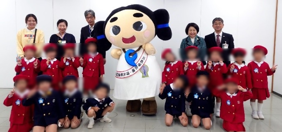 園児達との集合写真