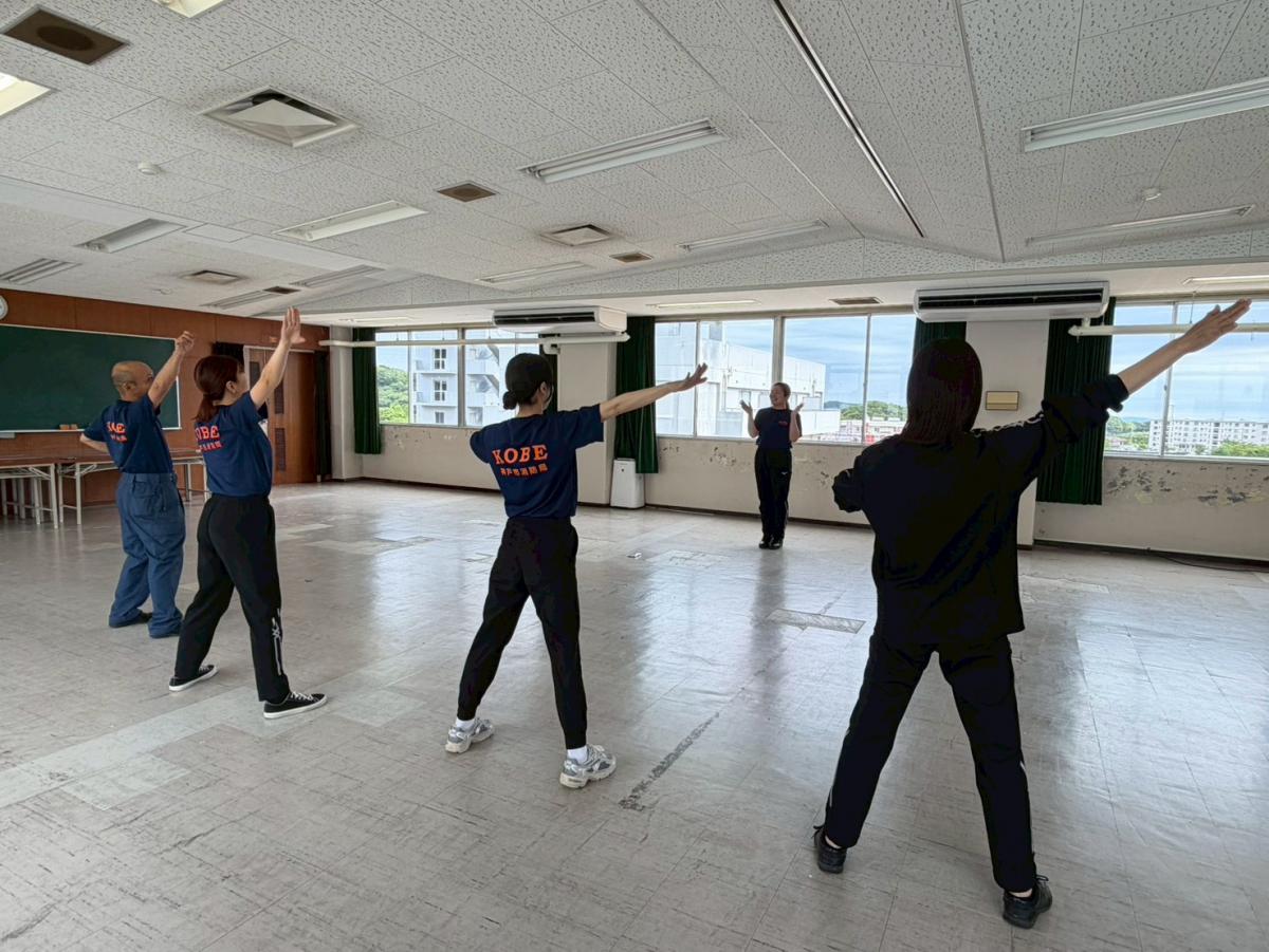 はちゃめちゃダンス