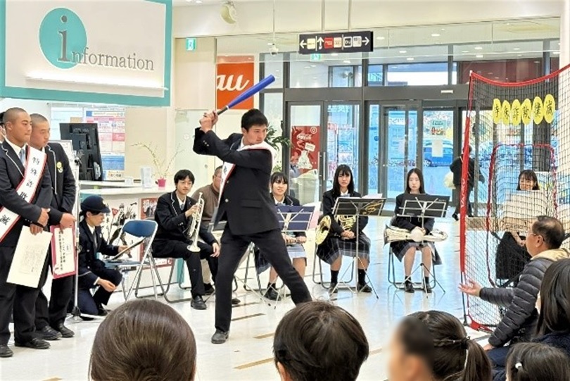 川口君のスイング