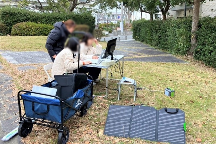 きつね塚古墳のピクニックの様子2