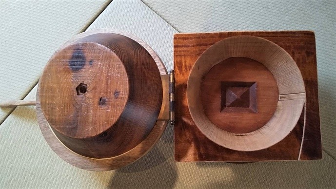 豆腐容器をつぶす機械のパーツ1