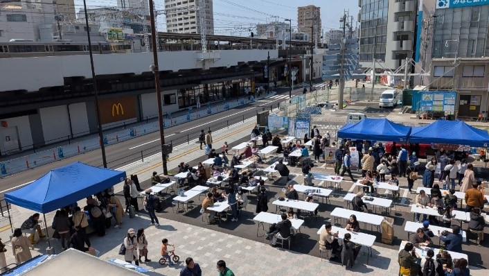 東広場南側のブース