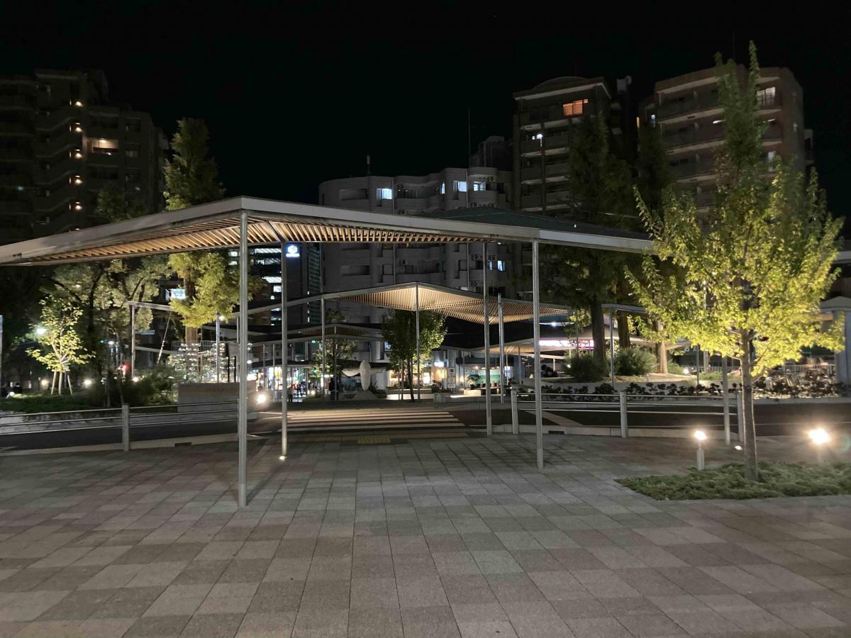 灘駅前ライトアップ