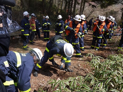 【新資器材を活用している様子】