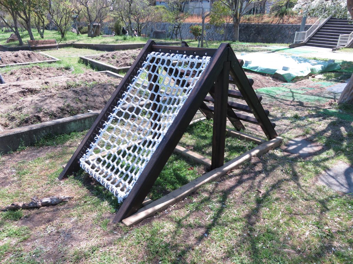 高倉台児童館のパタパタ登り写真