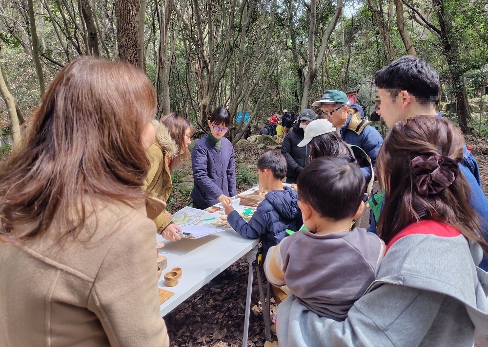 森のマルシェの様子