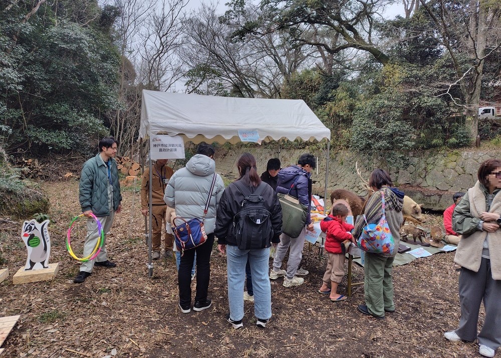 森のマルシェの様子