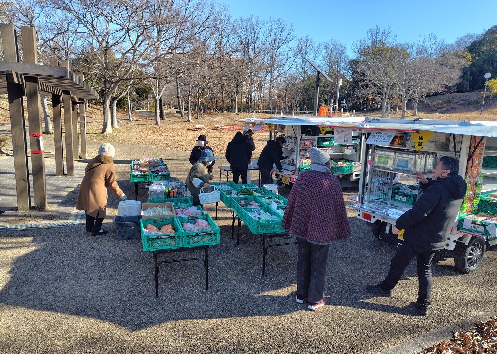 移動スーパーの様子