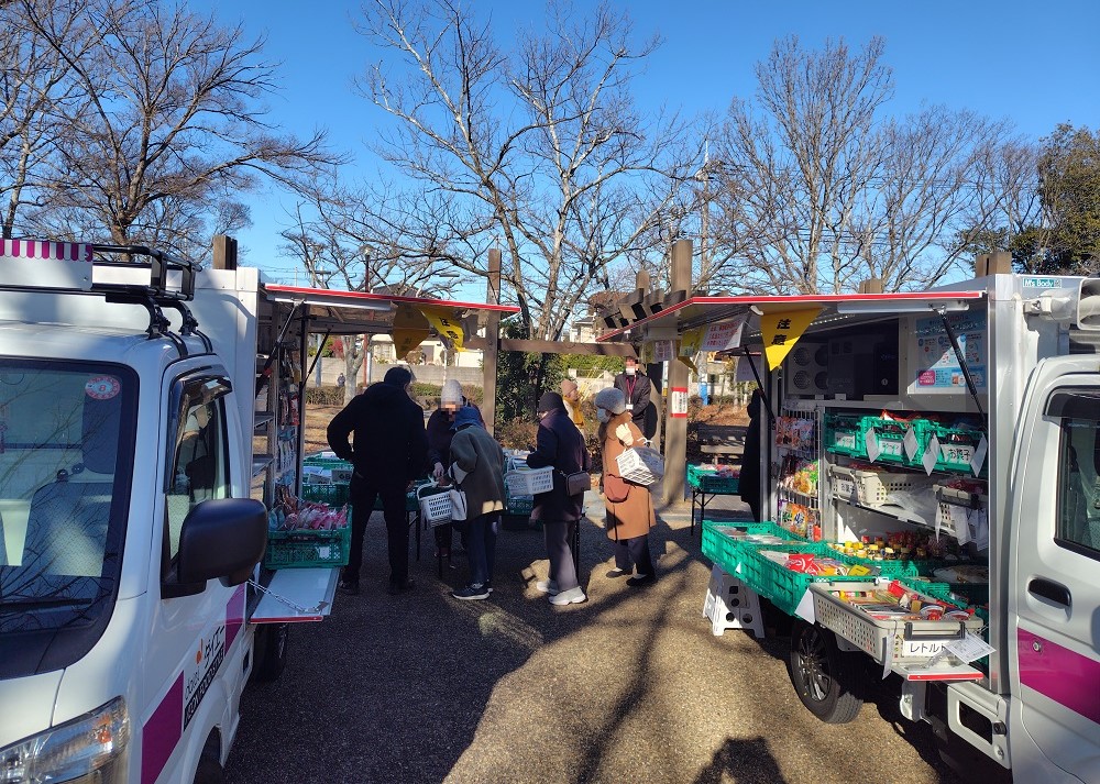 移動スーパーの様子