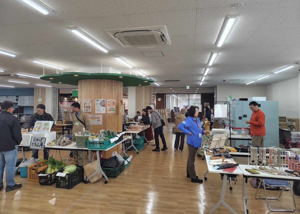 たまろっと土曜市の様子