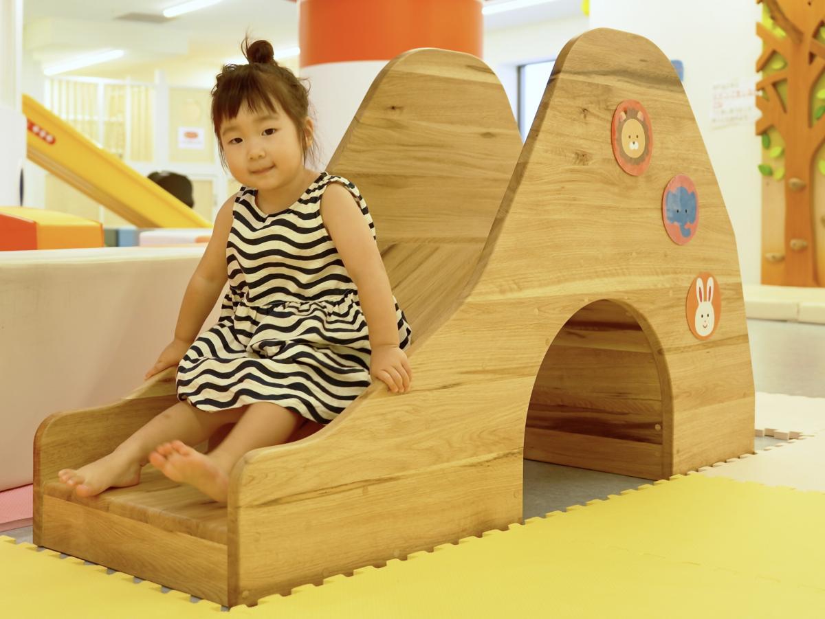 伐採木のこども遊具への有効活用