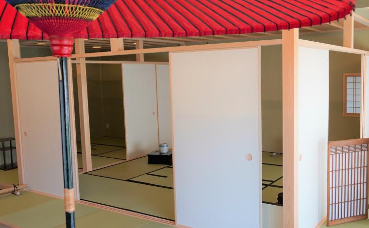 敷地内に設置された茶室写真