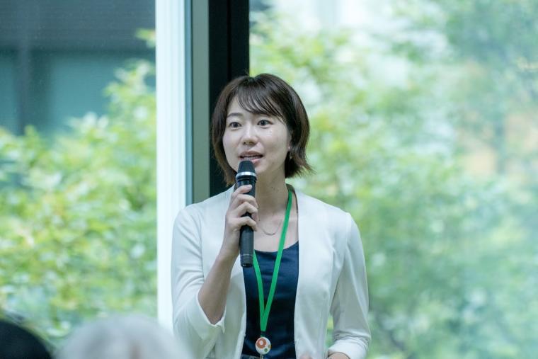 男女共同参画課 柴田職員の写真