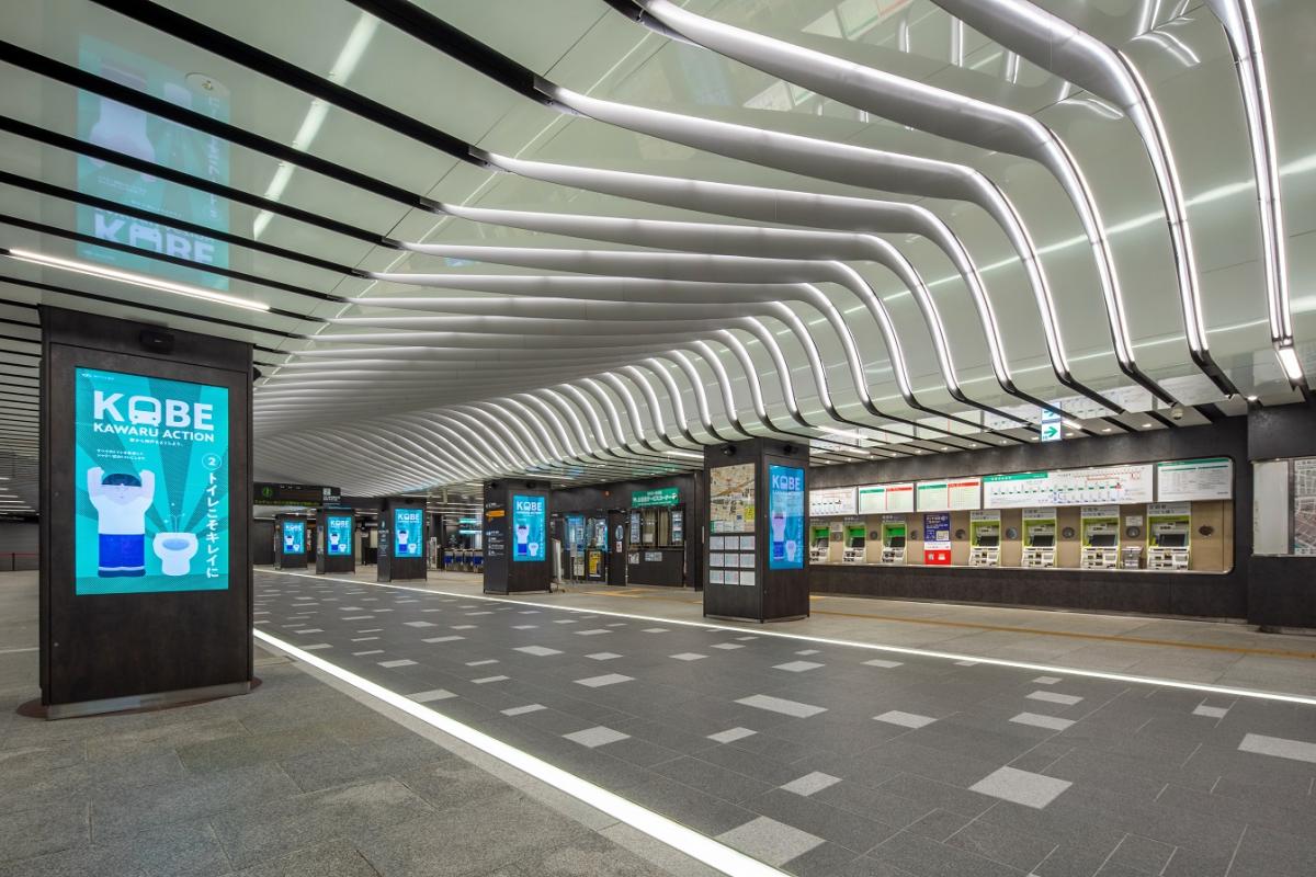 JR 連絡口（東出口3）から西方向