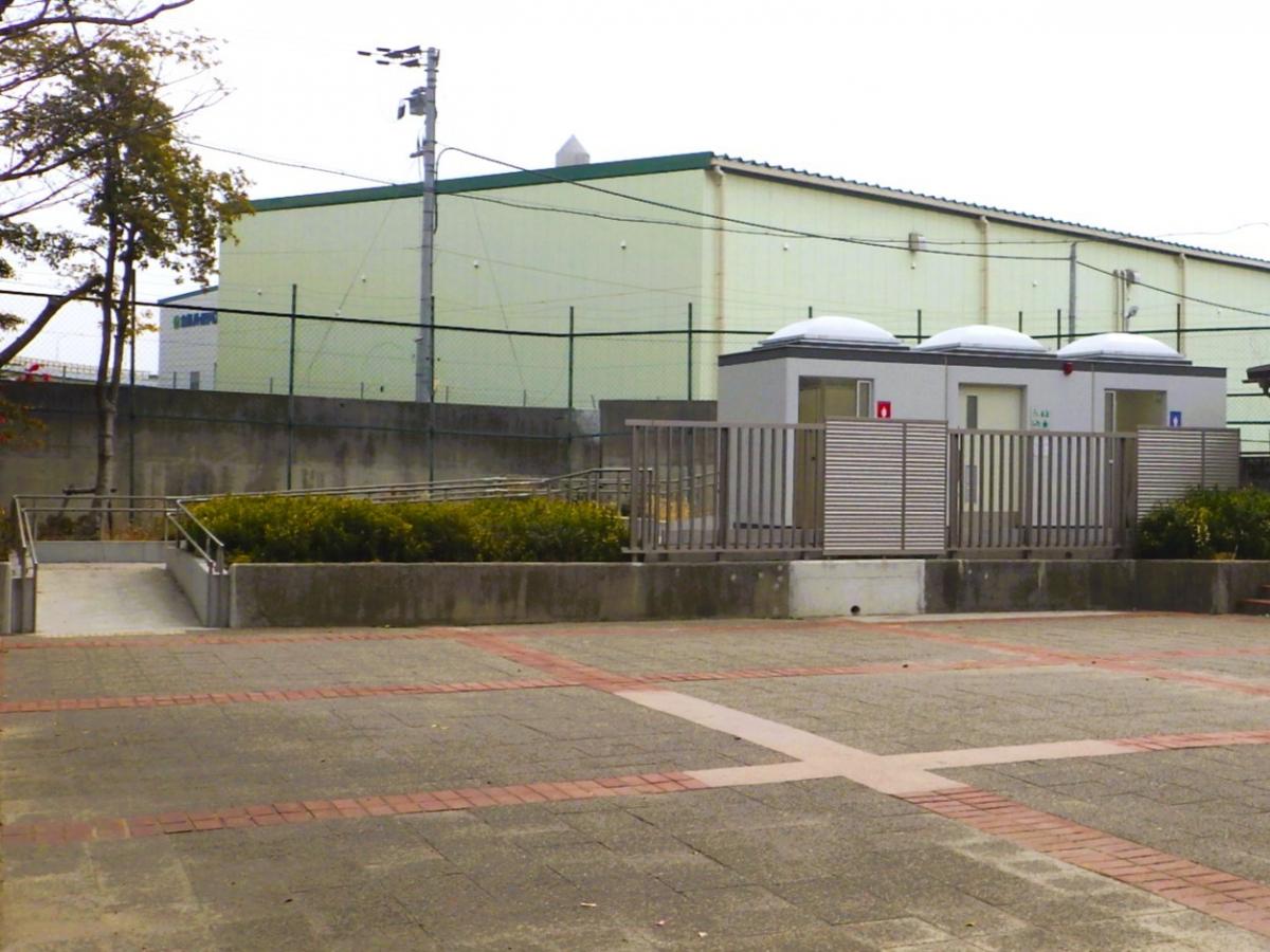 トイレ外観写真