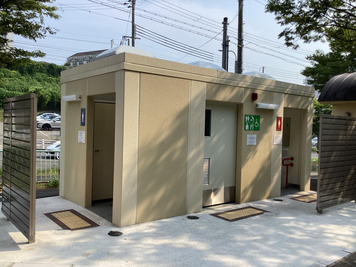 トイレ外観写真