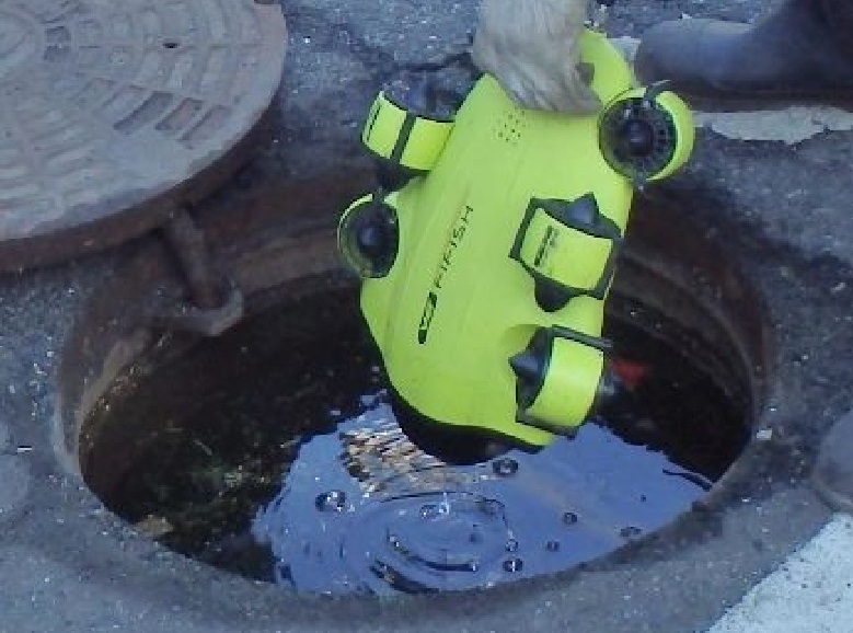 （図4）水中式ドローン