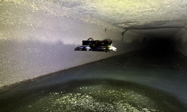 飛行式ドローン