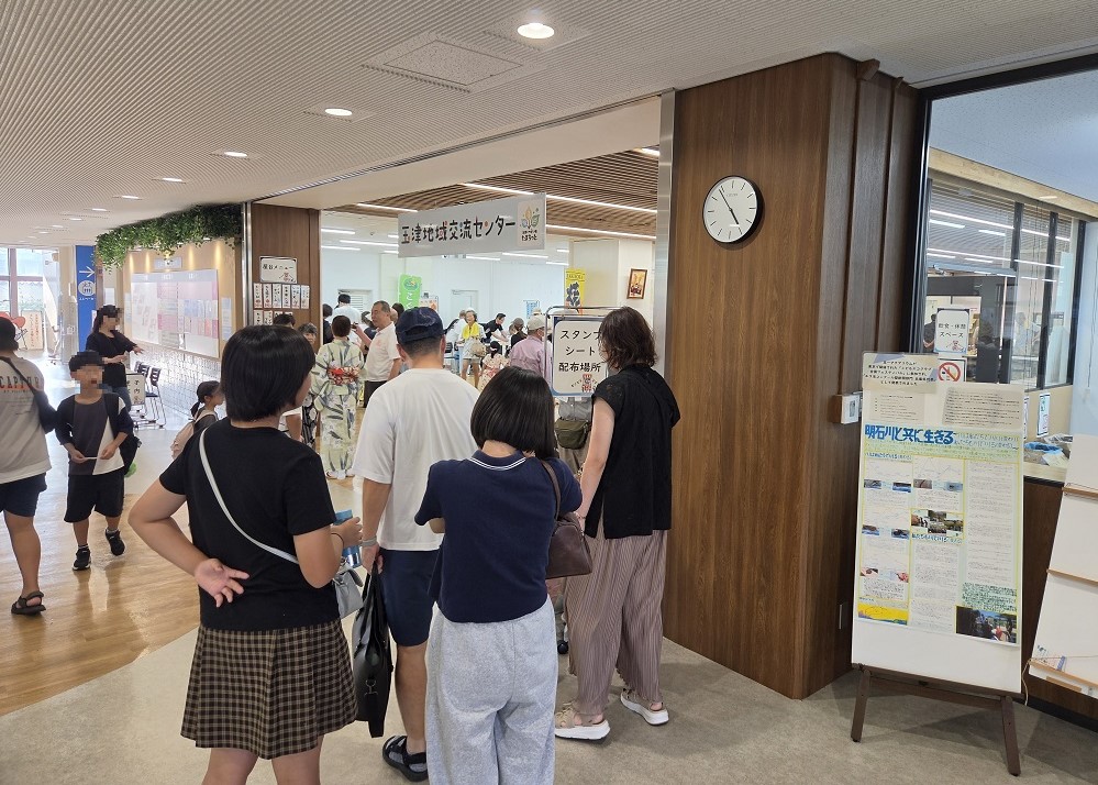 玉津納涼盆踊り大会の様子