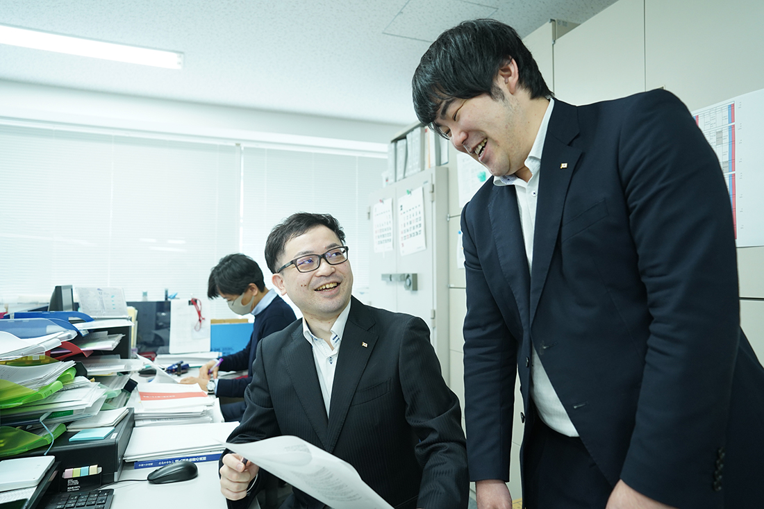 八馬汽船株式会社
