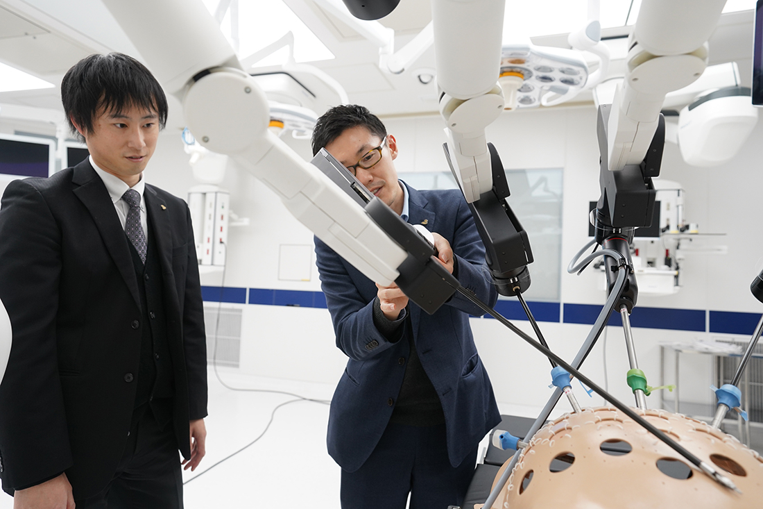 株式会社メディカロイド